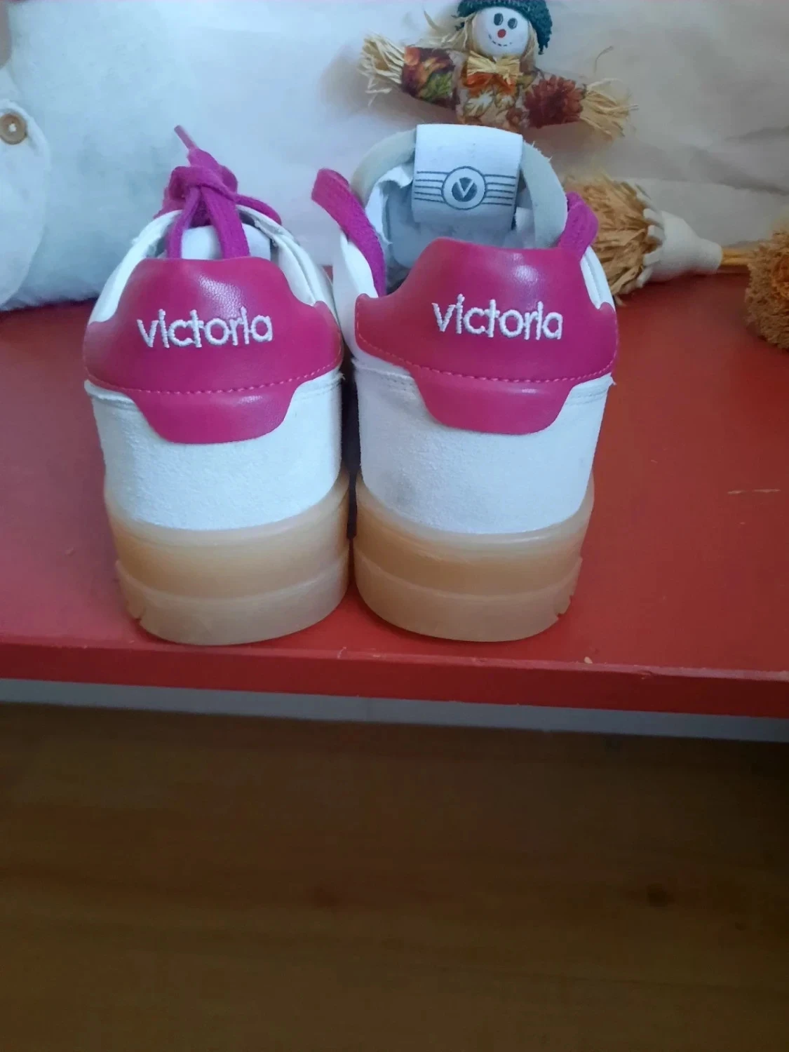 Leather and faux leather sneakers, women's size 37. Victoria. – photo 7